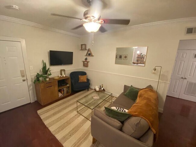 Photo - 315 Evarts St NE Unit 102