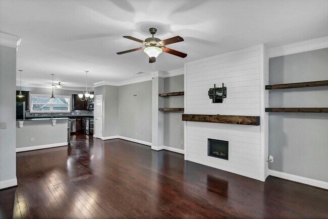 Photo - 1811 Pulaski St