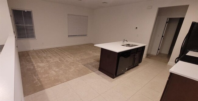 Photo - 8408 Rothman Aly