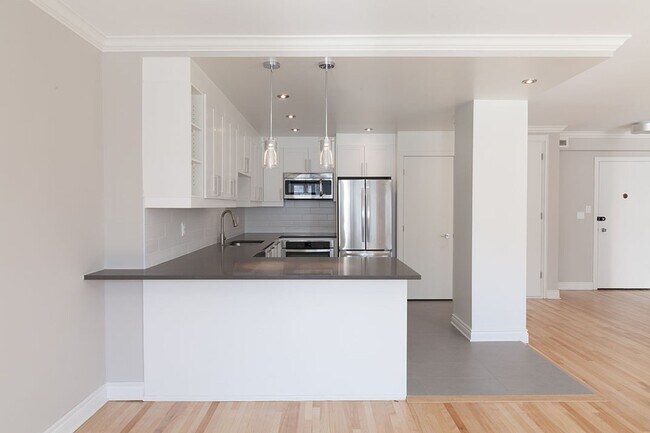 Photo - 3495 Rue de la Montagne Unit 602