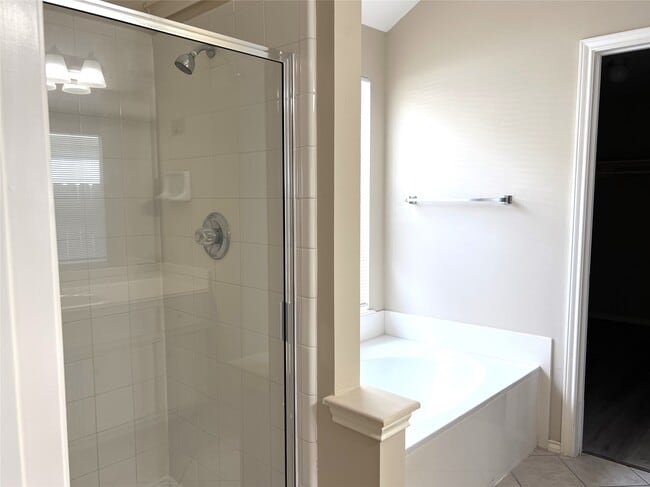 Photo - 12735 Wisteria Park Dr