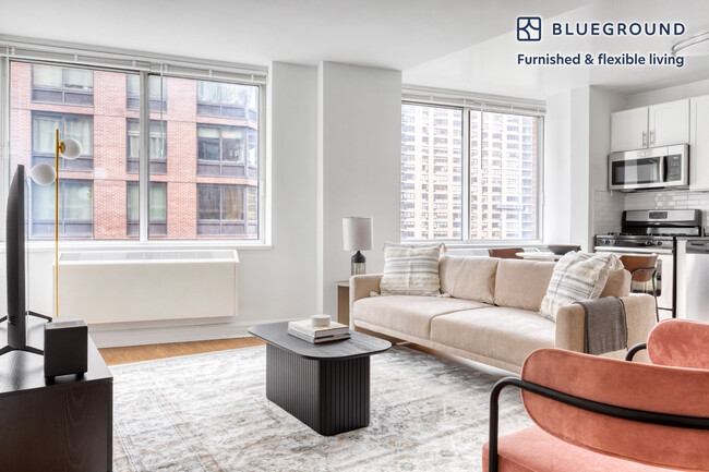 Building Photo - 160 Riverside Blvd Rental
