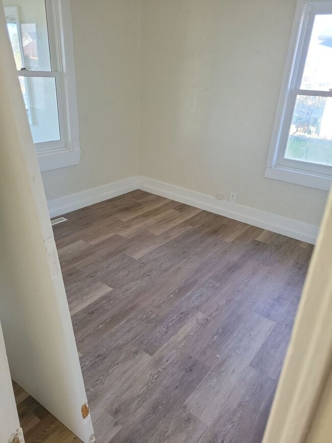 Photo - 636 3rd Ave W Unit 636