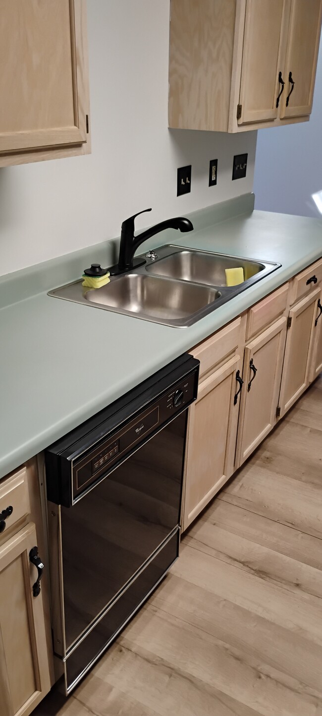 Photo - 101 Raintree Dr