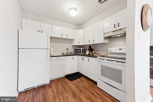 Photo - 1334 Montgomery Ave Unit D3