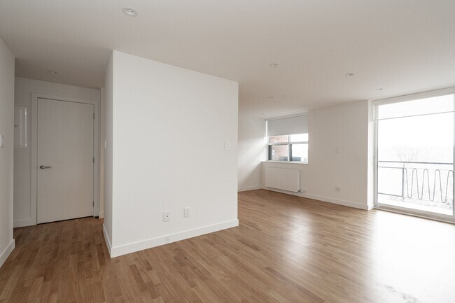 Photo - 501 Kingston Rd Unit 504