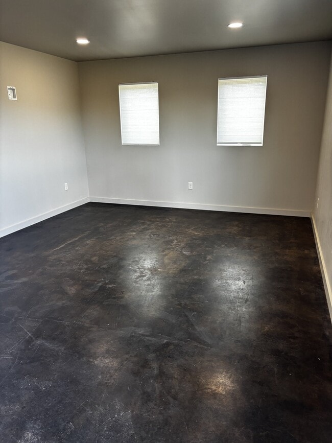 Photo - 1414 Silver Cir Unit 2
