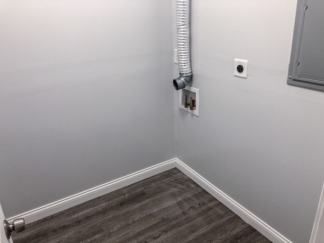 Photo - 11 N Miami St Unit 4