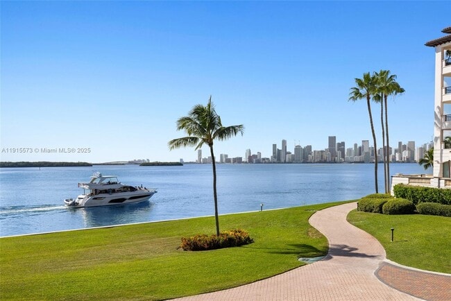 Building Photo - 4924 Fisher Island Dr Unit 4924