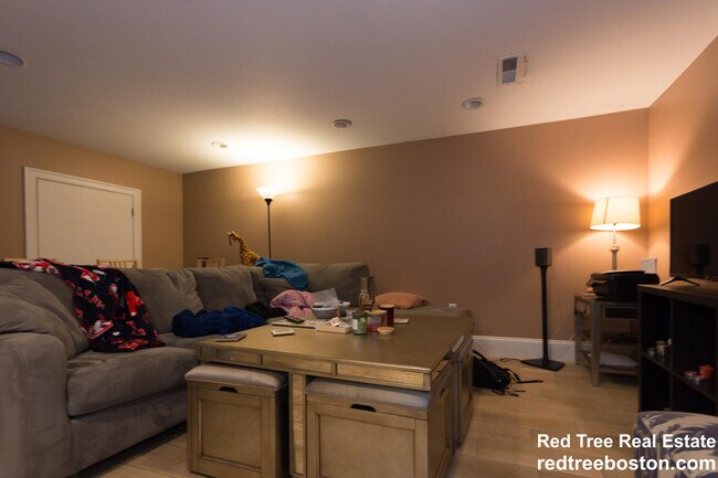20 Saint Lukes Rd