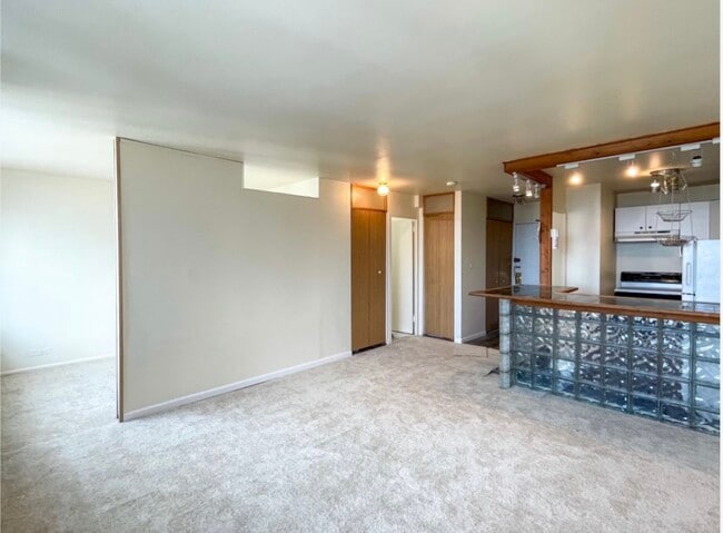 Photo - 4250 N Marine Dr Unit 1034