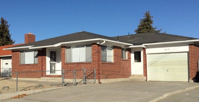Building Photo - Parcel 4 Unit 869