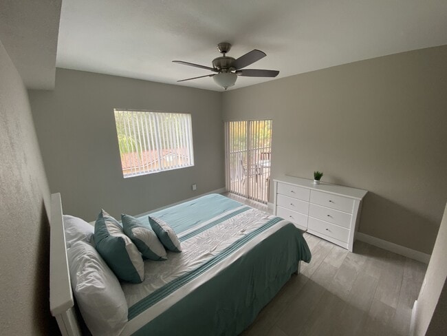 1810 Florida Club Cir Unit 1305
