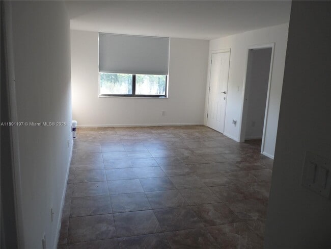 Photo - 14601 N Kendall Dr Unit 402K