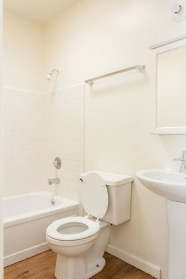 Photo - RIVER GARDEN