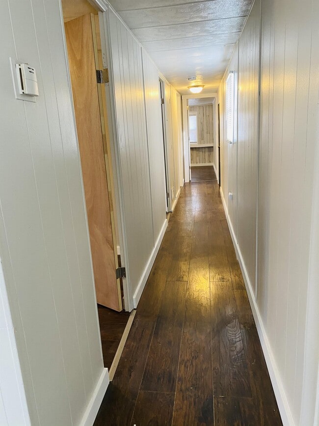 Photo - 808 Ponderosa Ln