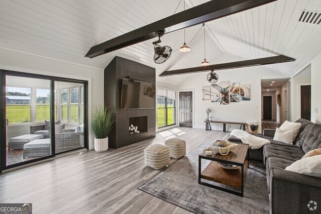 Building Photo - 120 Red Fox Run Rental