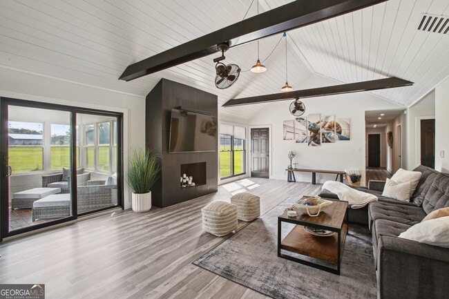 Building Photo - 120 Red Fox Run Rental