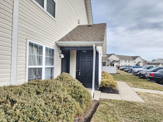 Photo - 5568 Garden Ridge