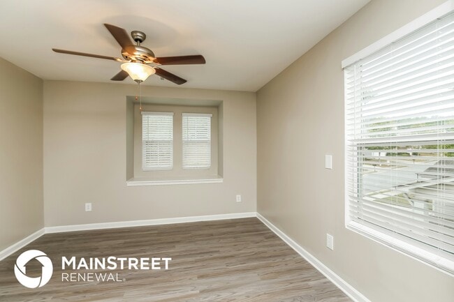 Photo - 2706 Alix Way