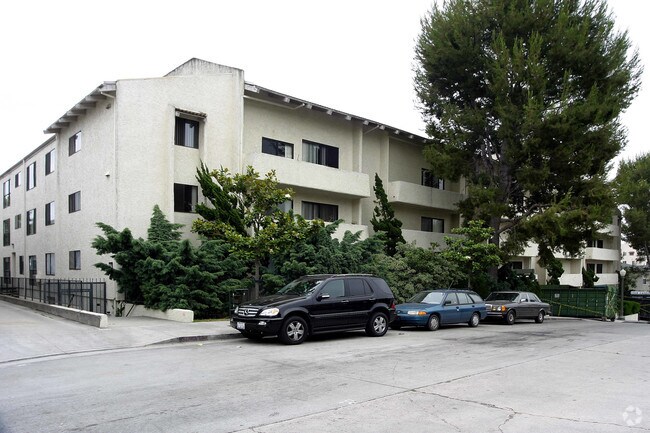 Photo - Club California