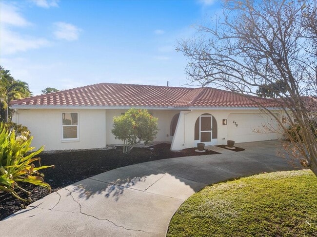 Photo - 470 Leger Dr