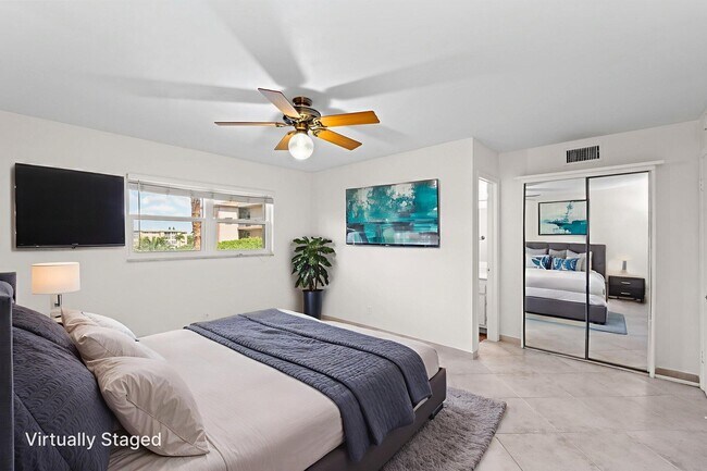 Building Photo - 2615 NE 1st Ct Unit 303 Rental