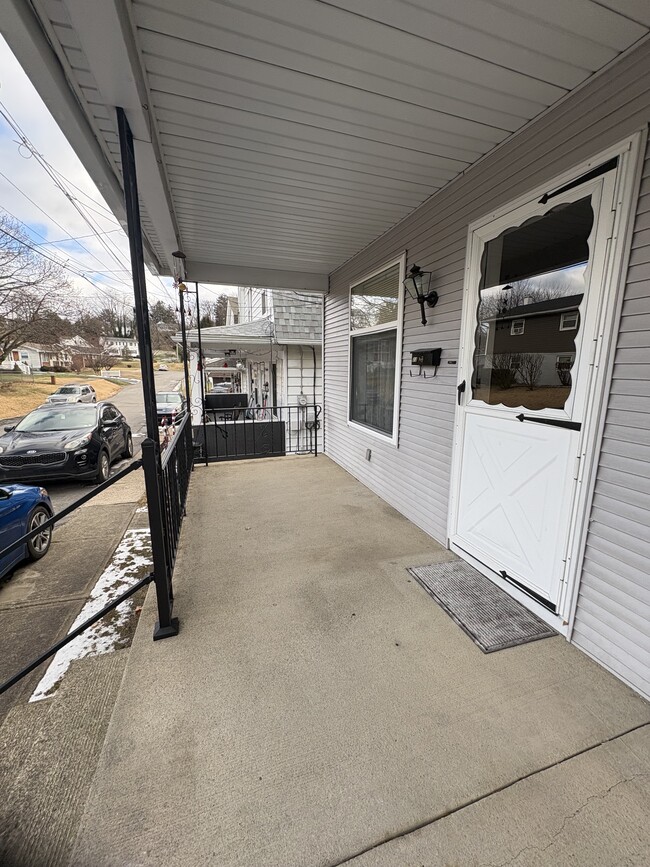 Photo - 23 Saint David St