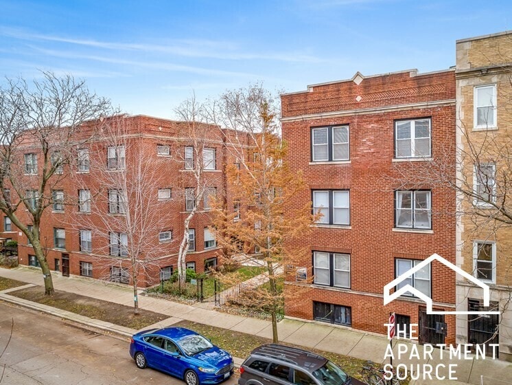 Photo - 850 W Cornelia Ave Unit 3W