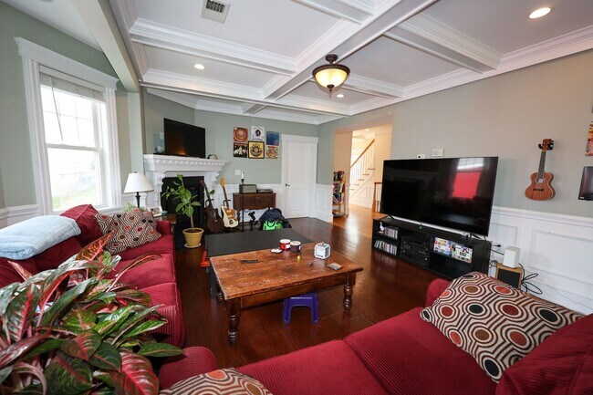 Building Photo - AMAZING 4 bed 3 bath in Brighton... JUNE 1ST MOVE IN