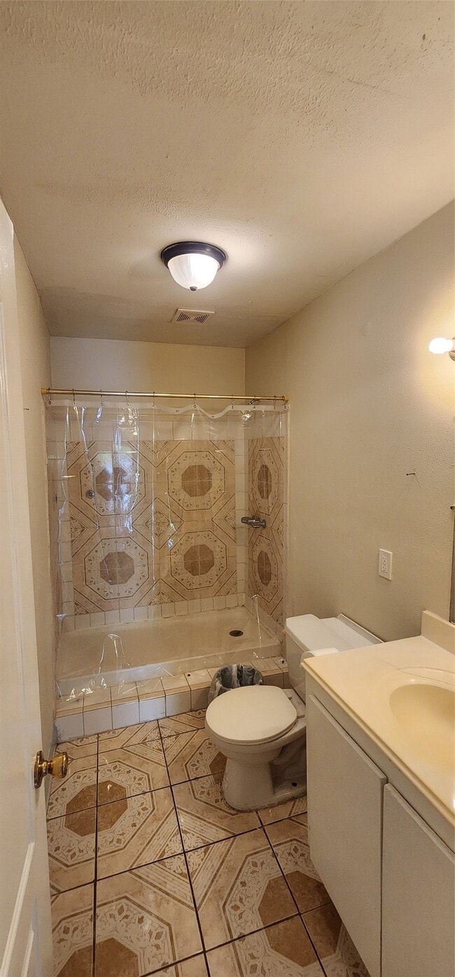 Photo - 968 Garapan St