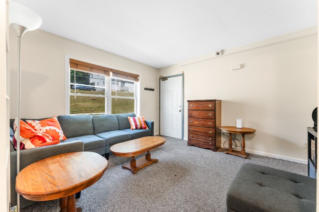 Photo - 525 Grant Ave Unit 102