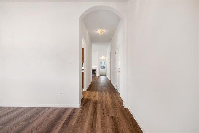 Photo - 211 Chandler Crossing Trail