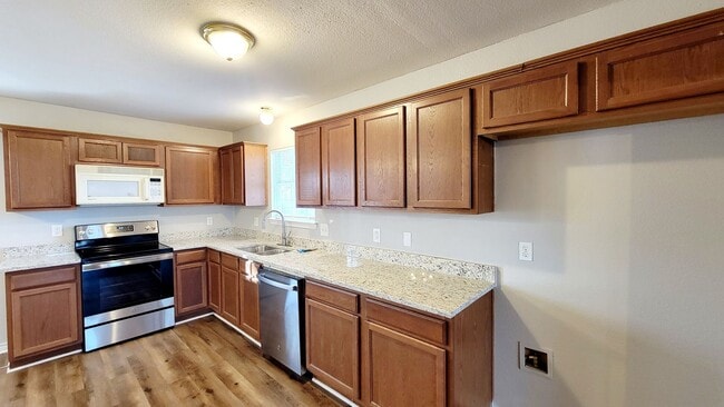 Photo - 3112 Travis St