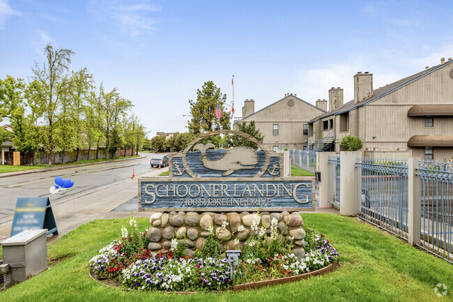 SCHOONER LANDING - SCHOONER LANDING Apartments