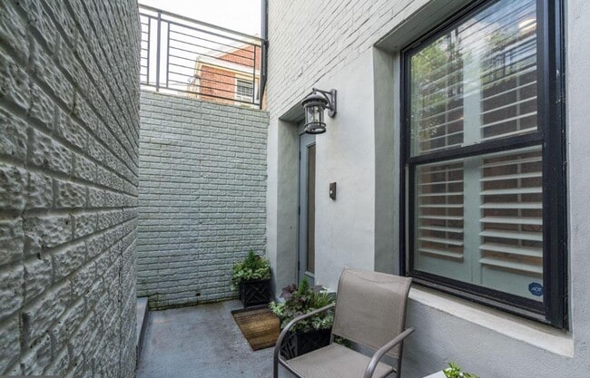 Photo - Glover Park Beauty with Parking