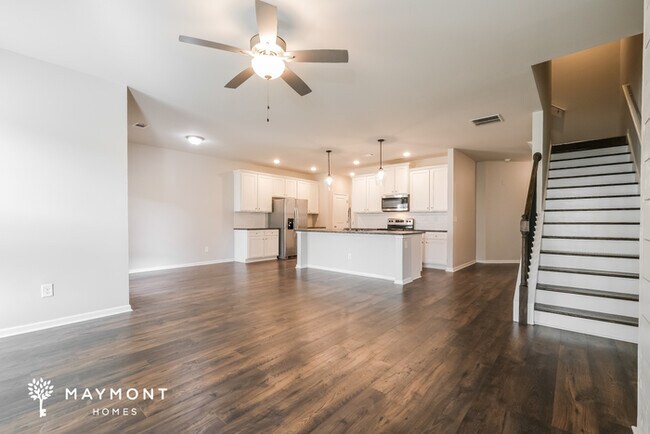 Photo - 1015 Smoky Mountain Springs Ln