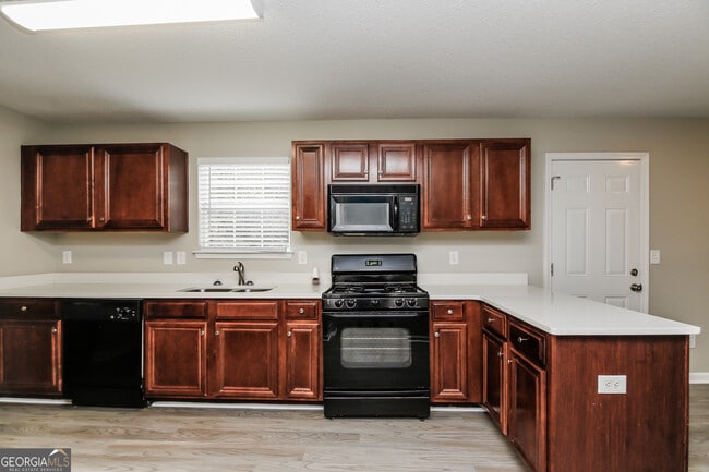 Photo - 6854 Fireside Ln