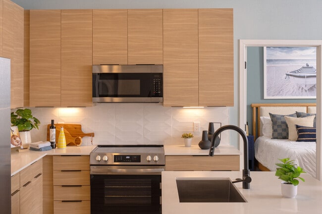 Photo - Aventon Lake Conway