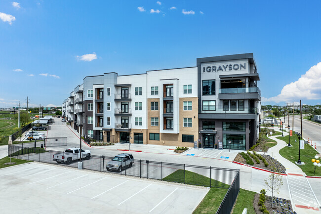 Building Photo - The Grayson on 4th Rental