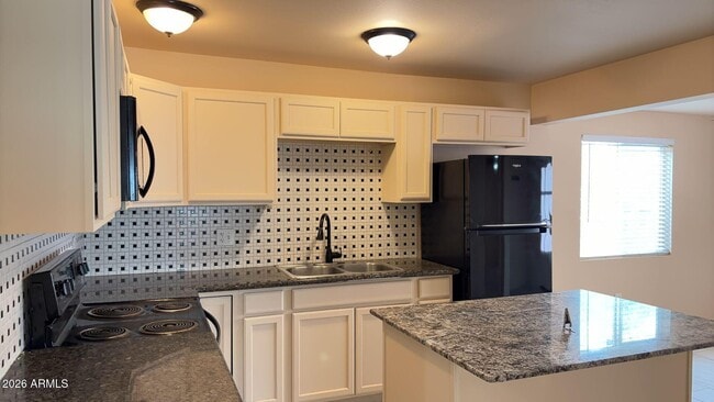 6714 N 54th Ave Unit 3