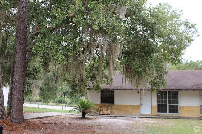 Building Photo - 2219 SE 34th Terrace Rental