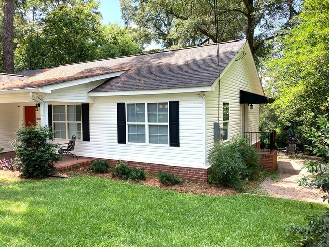 Photo - Charming 3 bed, 3 bath Home in Prime Augus...