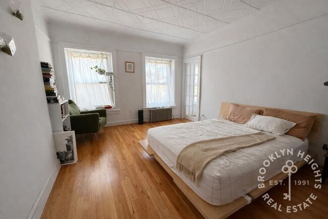 Photo - Floor-Through 1BR + Den – Top Floor Brownstone – Sun-Filled – Prime Location