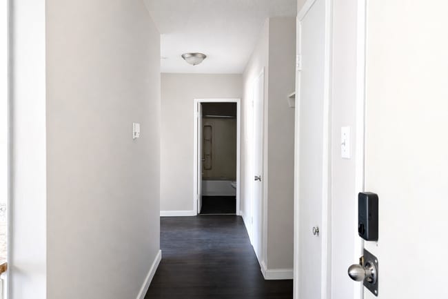 Photo - 10724-10105 105 St NW Unit 201