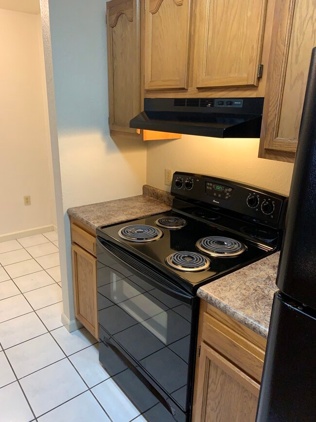 Photo - 2704 Wakefield Dr Unit 1