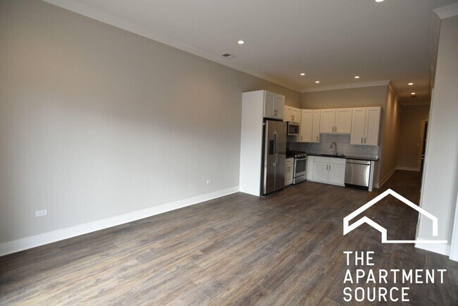 Photo - 927 W Irving Park Rd Unit 503