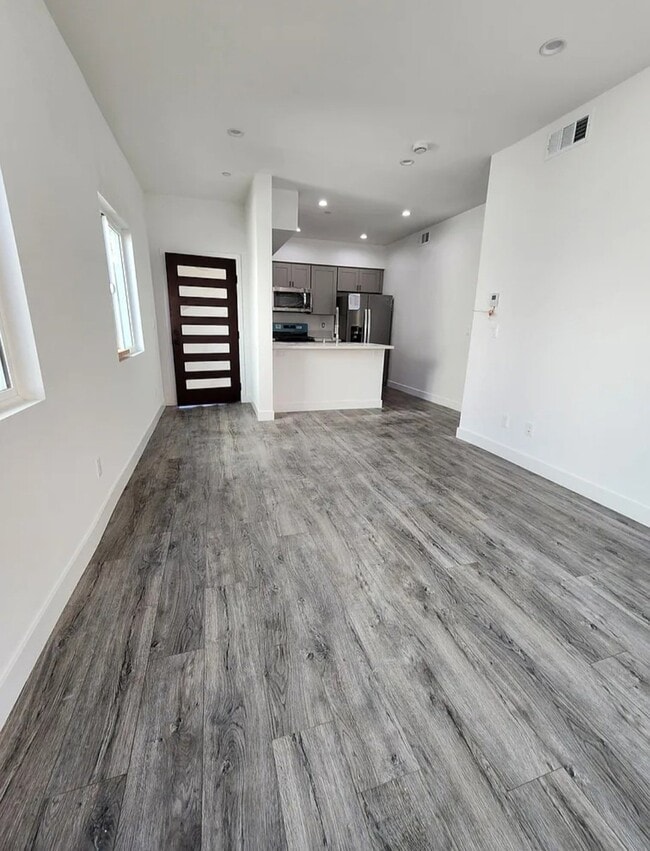 Photo - 6513a Florence Pl Unit B