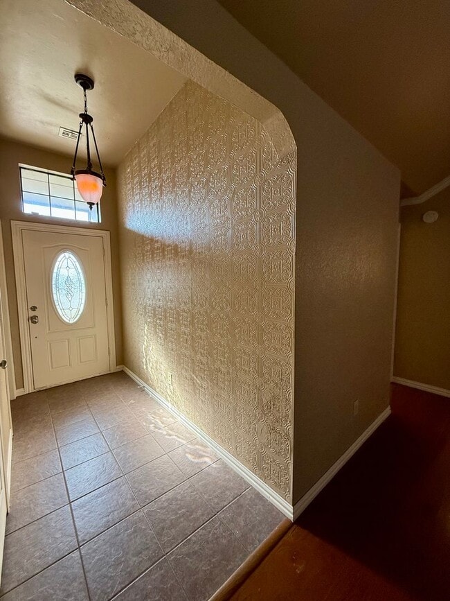 Photo - Amazing Home in Westmoor Addition!