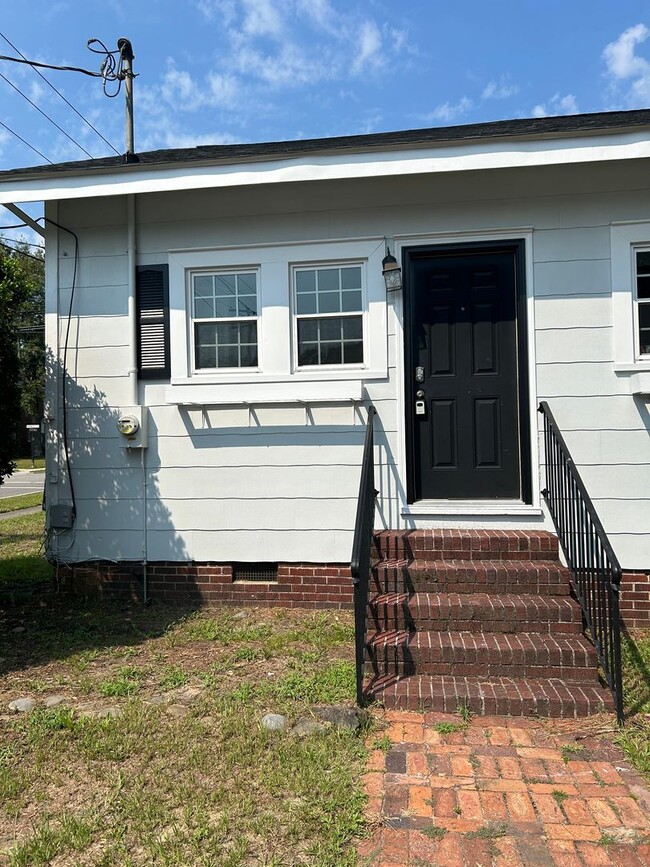Photo - CHARMER LOCATED IN THE HEART OF DOWNTOWN CONWAY